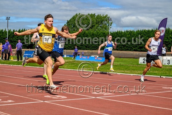 Age26 SUN-815913 - Track Male Set One