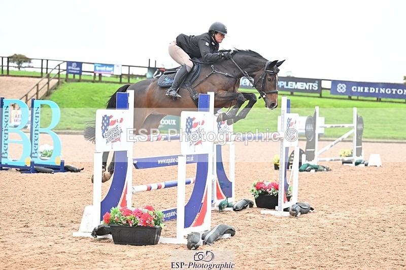 251003-135226-01227 - Cls 3 Foxhunter and 1.20m