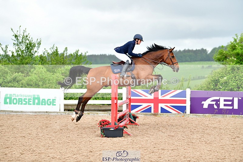 240526A-115946-07583 - Cls 31 85cm National Am Qualifier