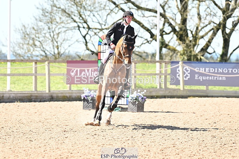 240418A-120623-02798 - Cls 5, 2 Star Medium Tour 1.35m