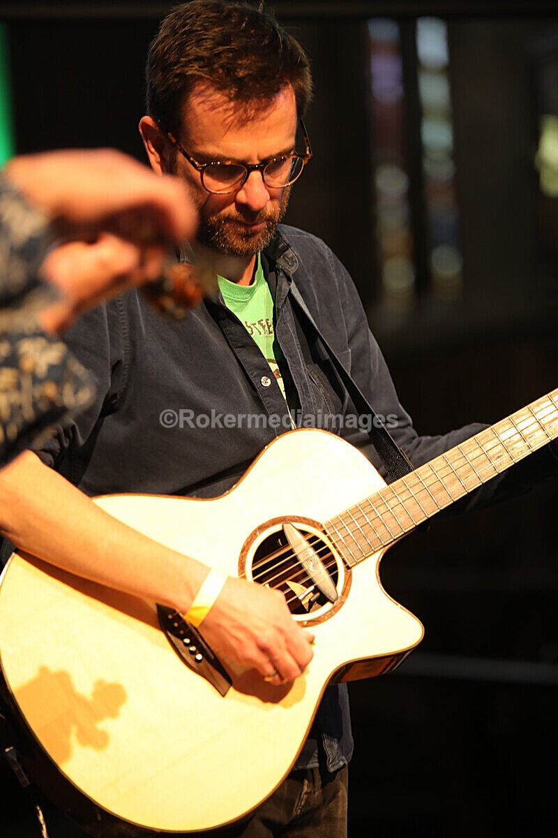 FOLK N BLUES-199 - FOLK and BLUES SEPT 2022