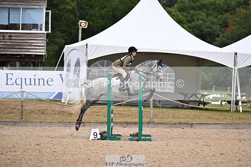 250802A-144311-05996 - F-274-Eliza.Miller-Edge-BALLYLEE.CASTLE.STORM