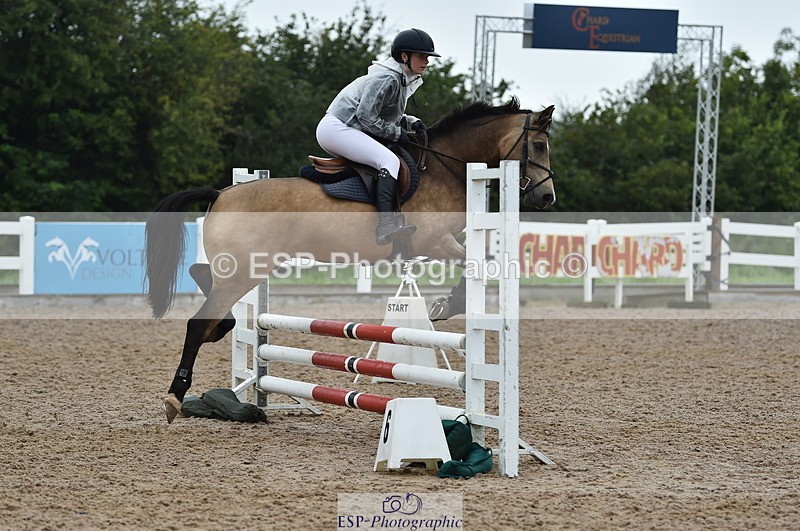 220829A-163638-00277 - 70cm Classes 3a 3b & 4