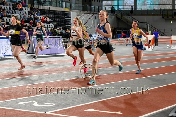 AgeInd25SAT-917898 - Track Female Set One