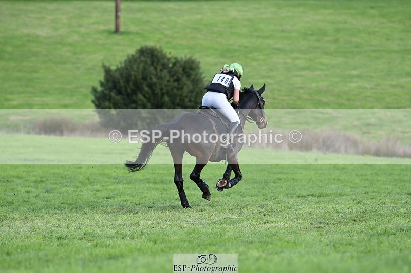 251024A-131029-11925 - B-148-Tarka.Abraham