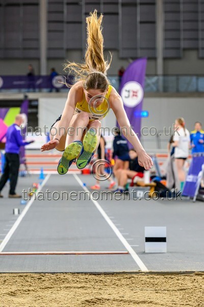 SenInd26-916381 - Field Female Set One