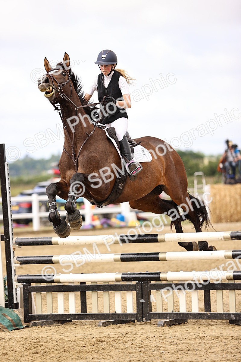 SBM_013111 - Class 13 - Senior British Novice - 90cm Open