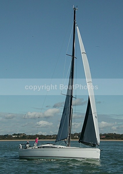 081018 SHEER MADNESS 8CDX1673 - Sailboats - monohull