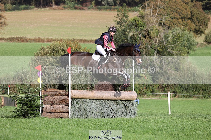 241025-114137-06540 - 055-Ellie.Fredericks-UPPER.CLASS.BRIT