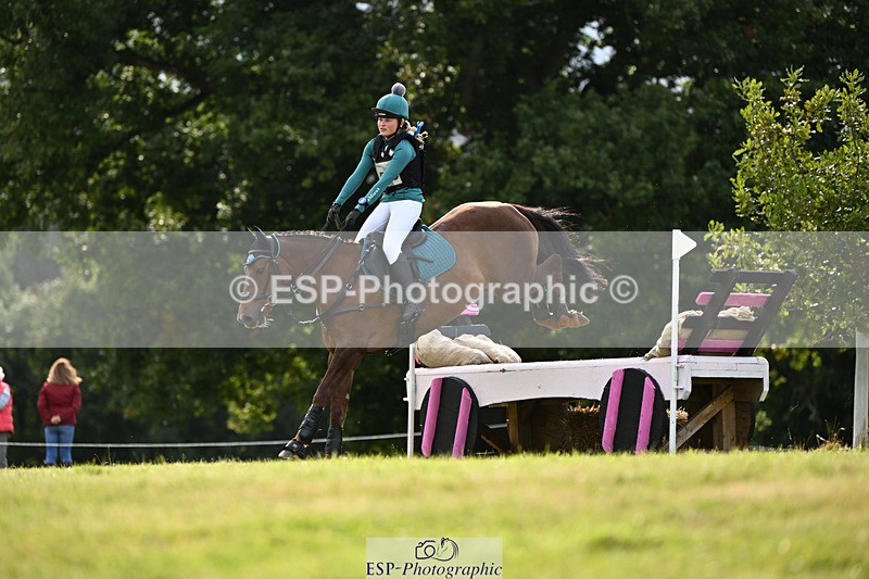 240825X-171145-37433 - 80cm XC 16.30 to 17.30