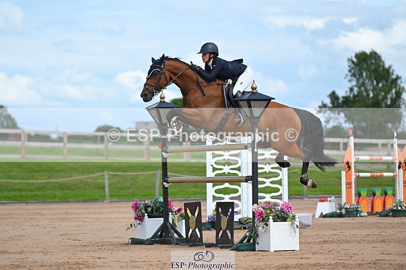 230721A-154240-07384 - Cls 10, 2 Star Big 1.45m Start to break