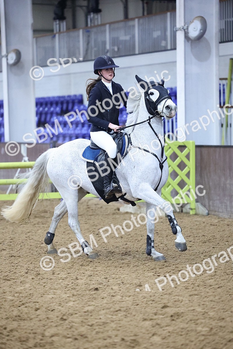 SBM_003389 - Class 11 - Blue Chip Pony Newcomers - 1.00m Open