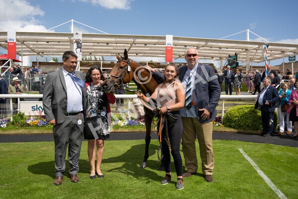 yr10062022r1-38 - Race 1 2.00pm Constant Security Gentlemen Amateur Riders Stakes