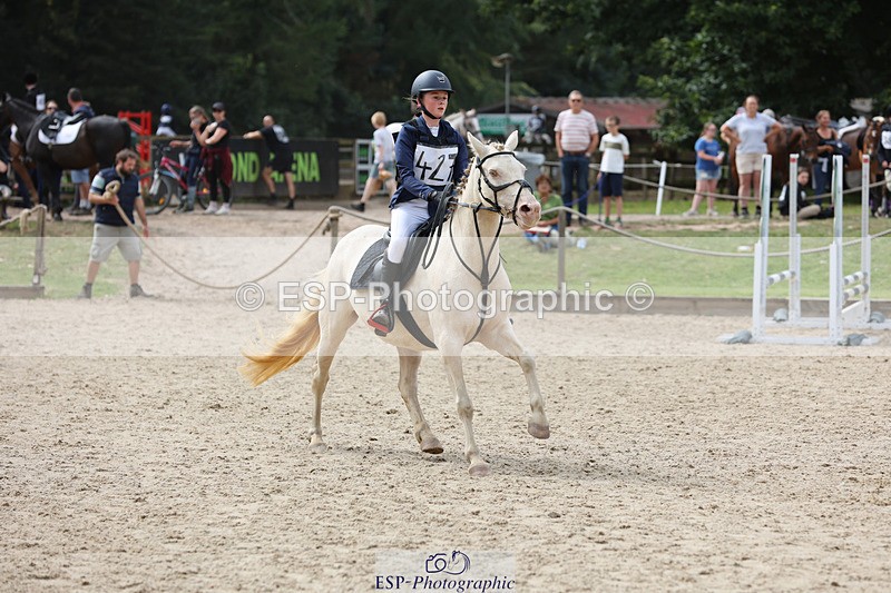 240823X-142640-18396 - 70cm R1 13.45 to 15.30