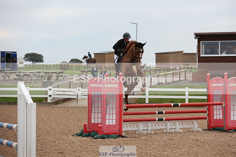 241101A-080249-00034 - FRI Cls 2 British Novice and 90cm Open