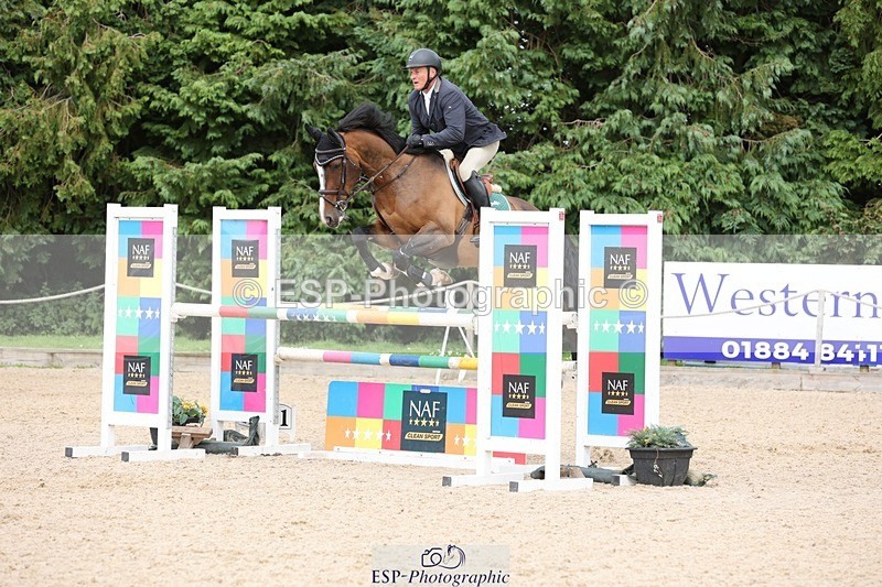 240711-160847-29319 - Cls 124 Foxhunter