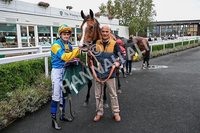 011025-Race 7-Lightning Tiger-0139 - Race 7