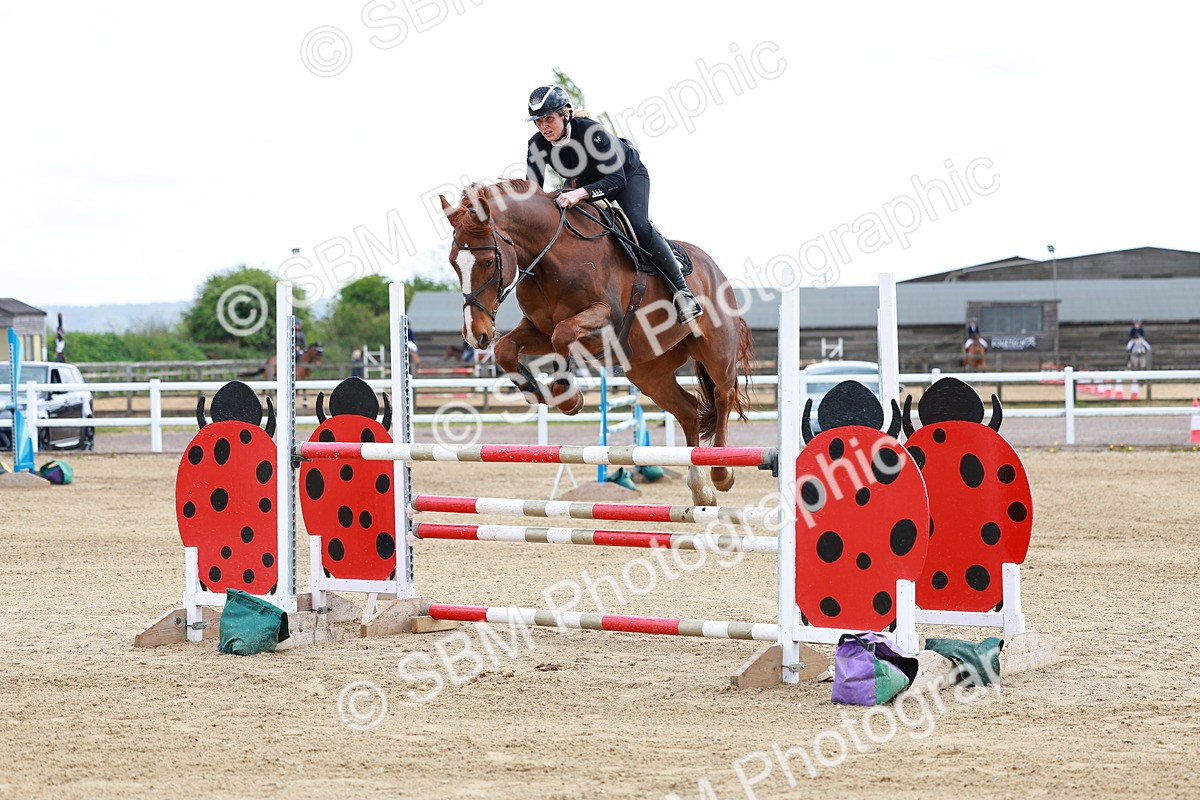 SBM_002257 - Class 10 - Senior Newcomers - 1.10m