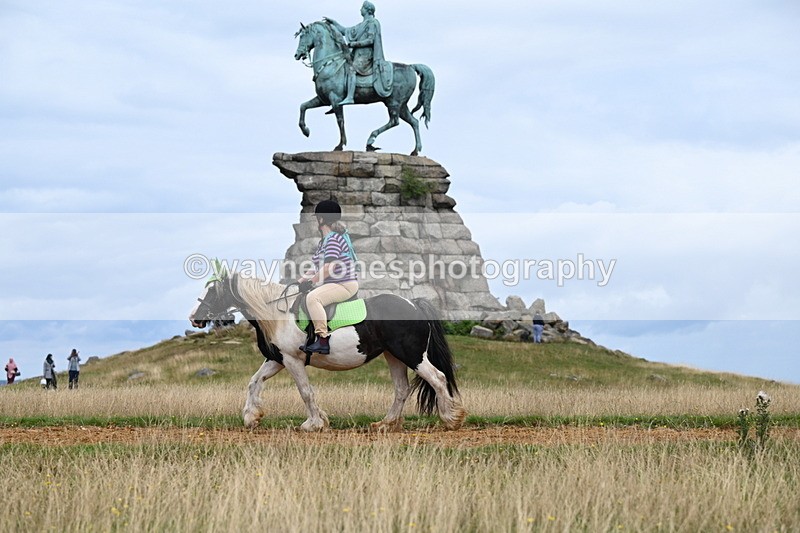 DSC_6242 - Time at Statue 12:17 to 12:44