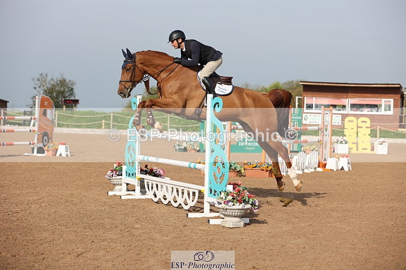 240511A-084156-10727 - Cls 32 Foxhunter