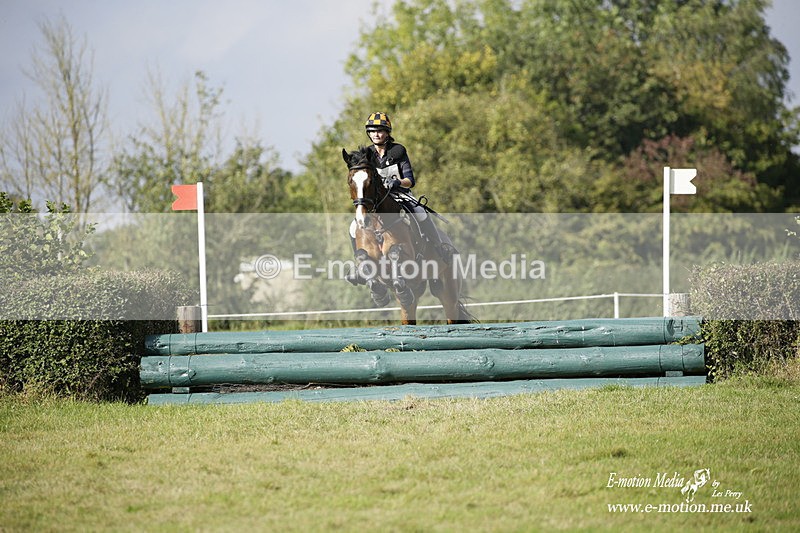  WWHT 171021 3213 - Intermediate (0.90m)  17/10/21