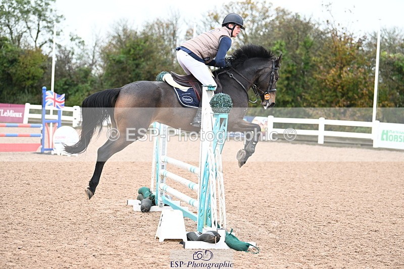 241023A-105642-00428 - Cls 1 British Novice and 90cm Open