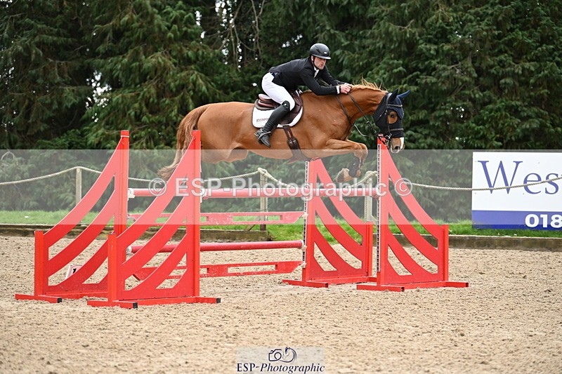 250323A-154840-05111 - Cls 25 Snr Fox & 1.20m Open