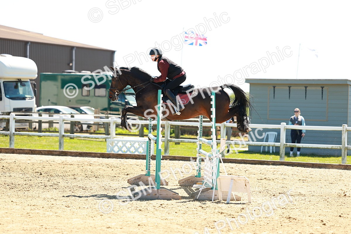 SBM_001332 - Class 4 - Senior Newcomers 1.10m