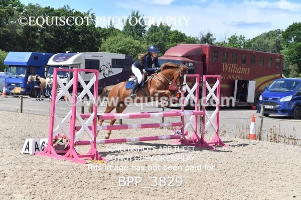 BPP_3829 - CLASS 7 SAT Stepping Stones 128/ 138cms Handicap