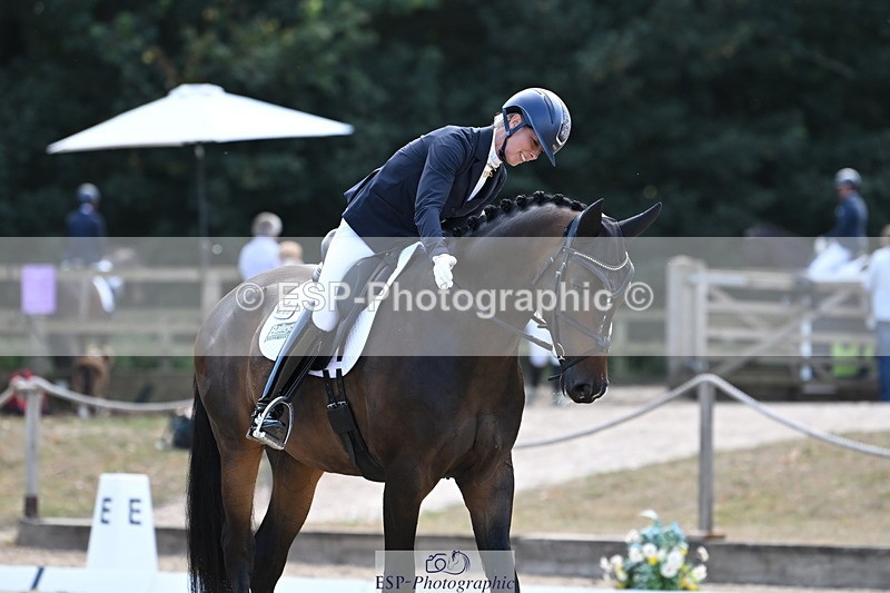 250808A-160643-01997_098-MissHannahBiggsDIsneysFantasiaSFS - 077-704-2164