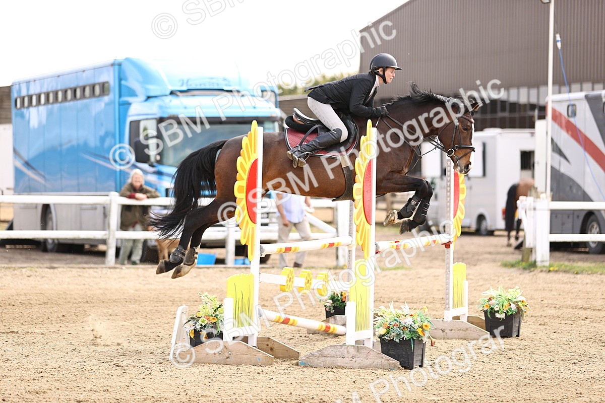 SBM_002238 - Class 11 - Senior newcomers - 1.10m