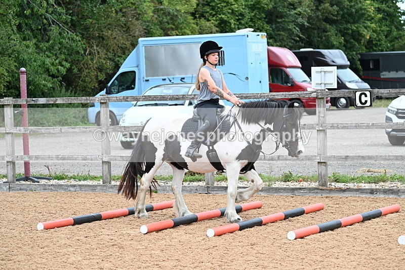 WJ7_7549 - Poles 10:00am