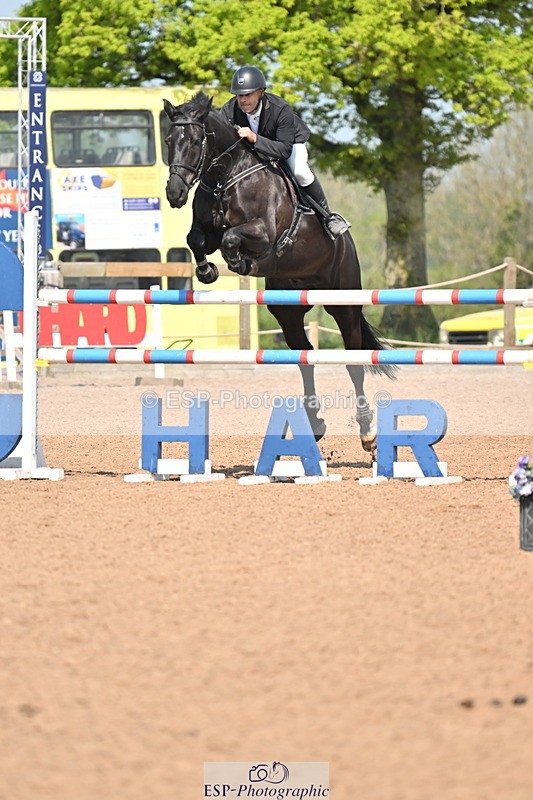 240512A-110708-17479 - Cls 48 National 1.30m Open