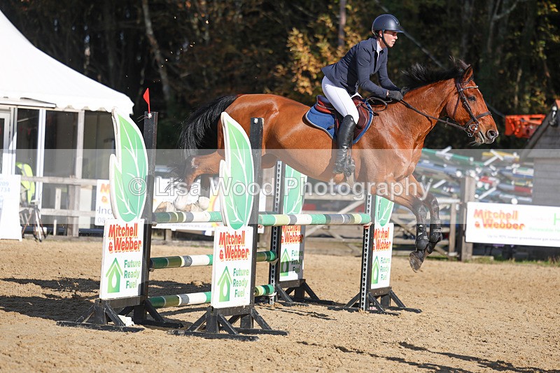3E7A5705 - Class 7: Senior Newcomers/1.10m open