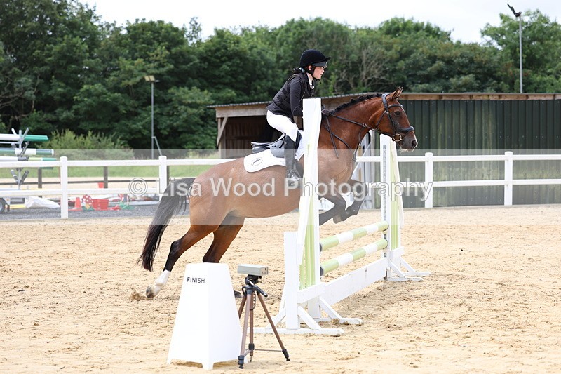 3E7A9137 - Class 4: 70cm