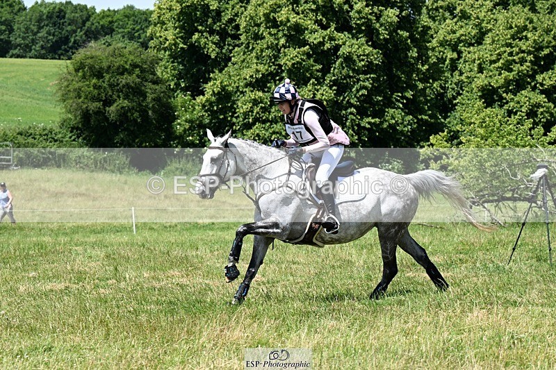 240629X-124407-2709 - 017-Jessica_Long-LADY_GREY