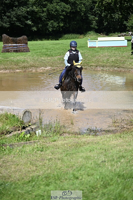 240728B-112609-01061 - Theo's Group XC