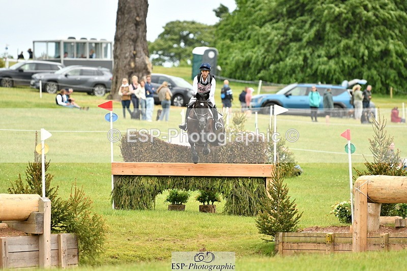 250525A-141608-16908 - D-461-Mia.Farley-INVICTUS