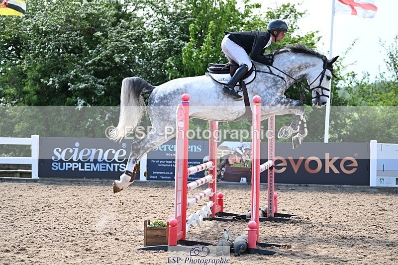 260507-135810-03753 - Cls 9 1.05m Amateur Qualifier