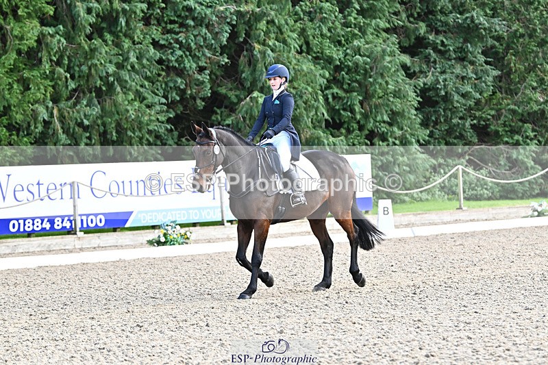 241023-163551-00980 - 018-Alice.Robinson-DERRYS.DIAMOND.CAVALIER