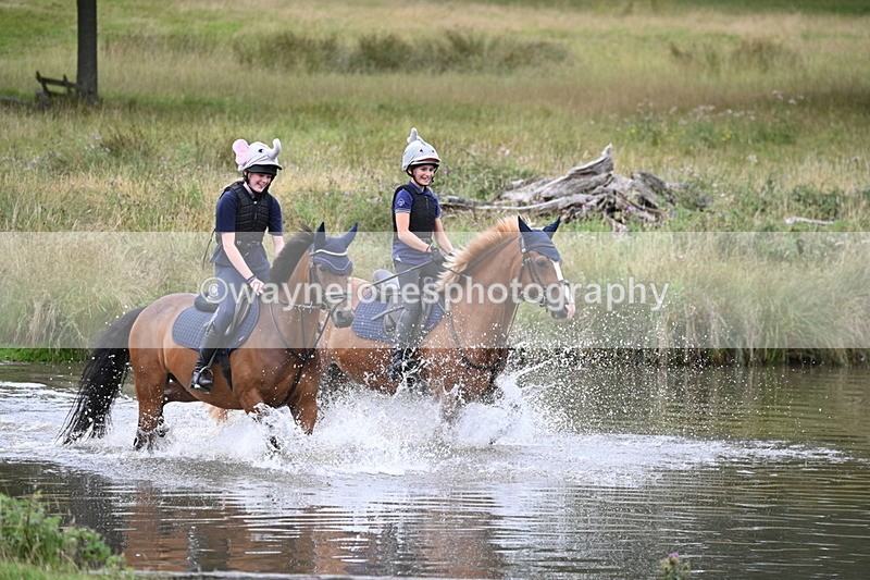 WJ7_2558 - Time at Water 11:37 to 12:13