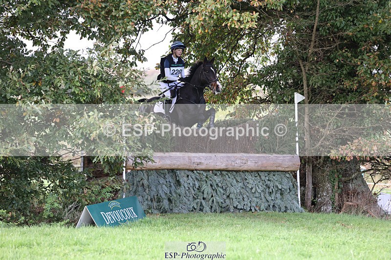 241025-145119-09160 - 220-Elizabeth.Barratt-SAP.TALISMAN