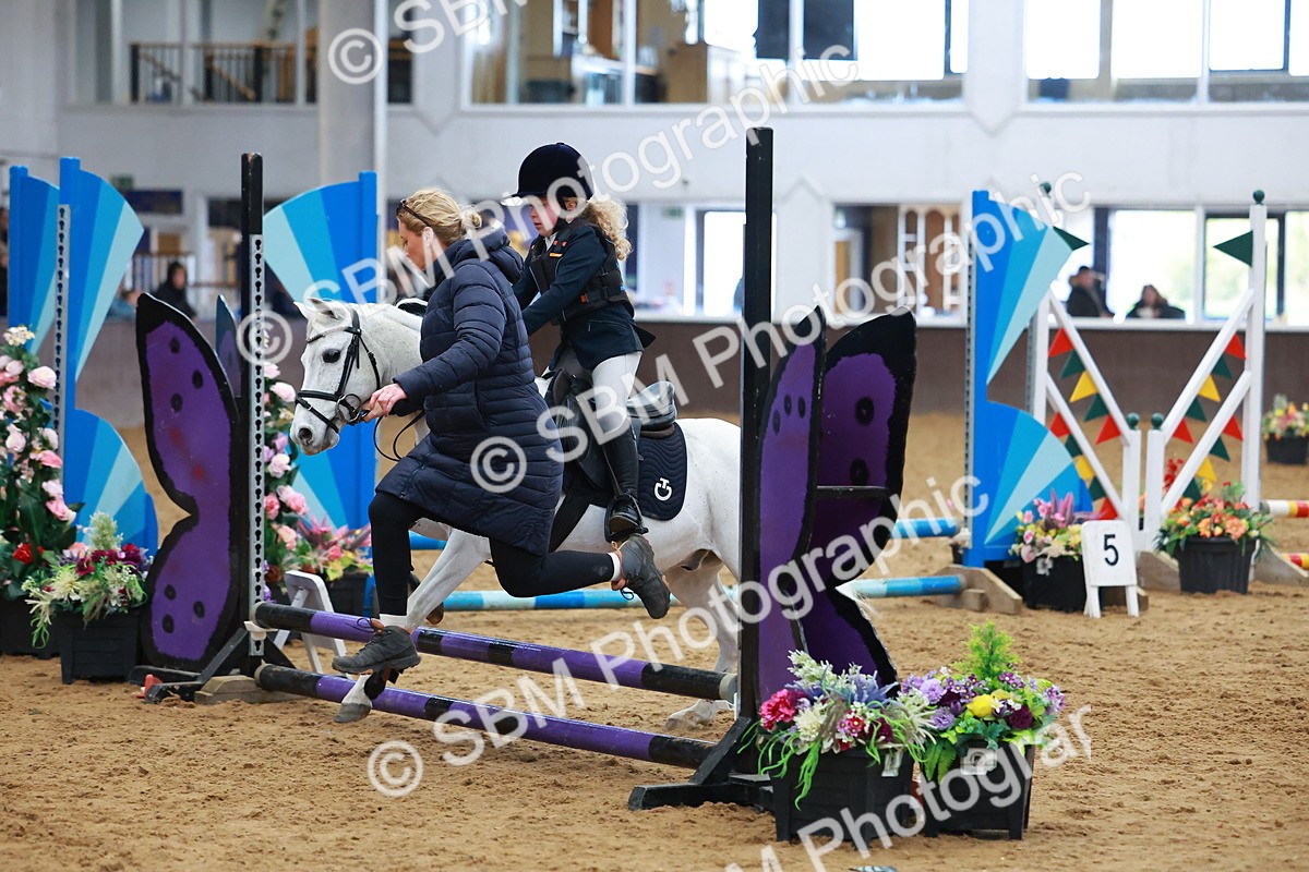 SBM_001581 - Class 3 - Horse & Hound (60cm)