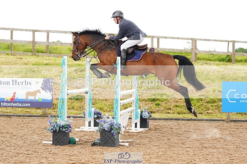 240526A-112632-07797 - Cls 26 Chard Equ 1.05m and 1.10m Grand Prix