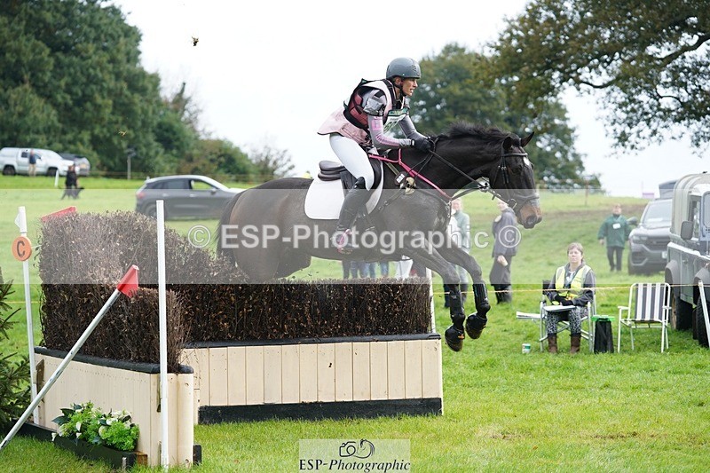 231021-095432-13403 - 603-KILBUNNY.BLUE.BIRD-Claire.Deuten-SC+XC