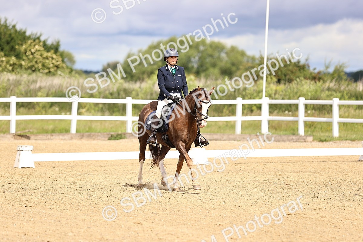 SBM_001894 - Class 2 - Novice 4 - 10.36-11.39