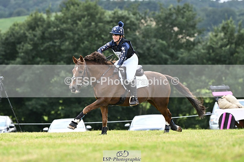 240825X-171919-37474 - 80cm XC 16.30 to 17.30