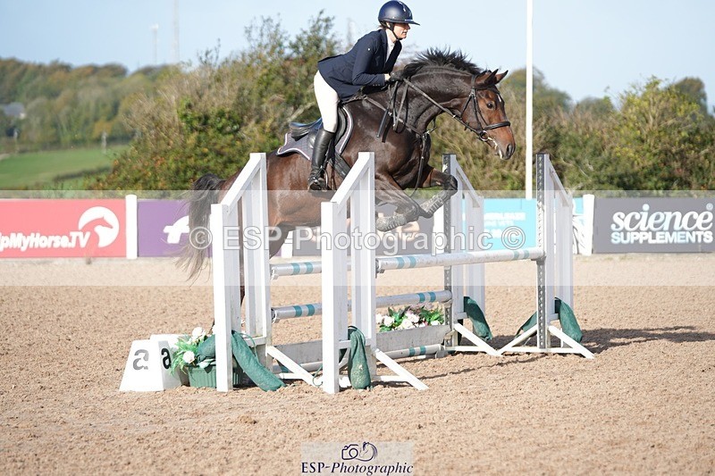 251004-101955-01738 - Cls 15 British Novice and 90cm Open