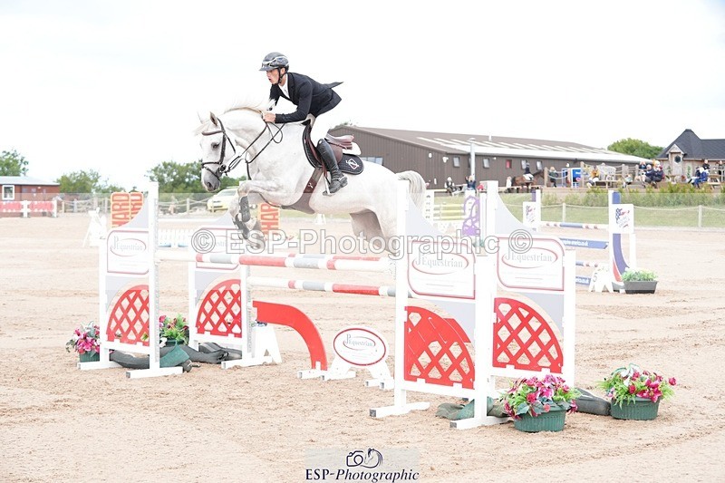 250801-104013-04775 - Cls 14 Snr Fox 1st Rnd