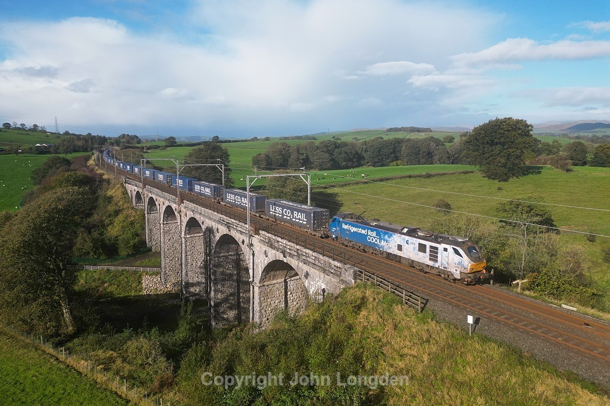 JL - 14.10.23 88010 4S43 Daventry - Mossend, Docker Viaduct - West Coast Main Line (north to south)